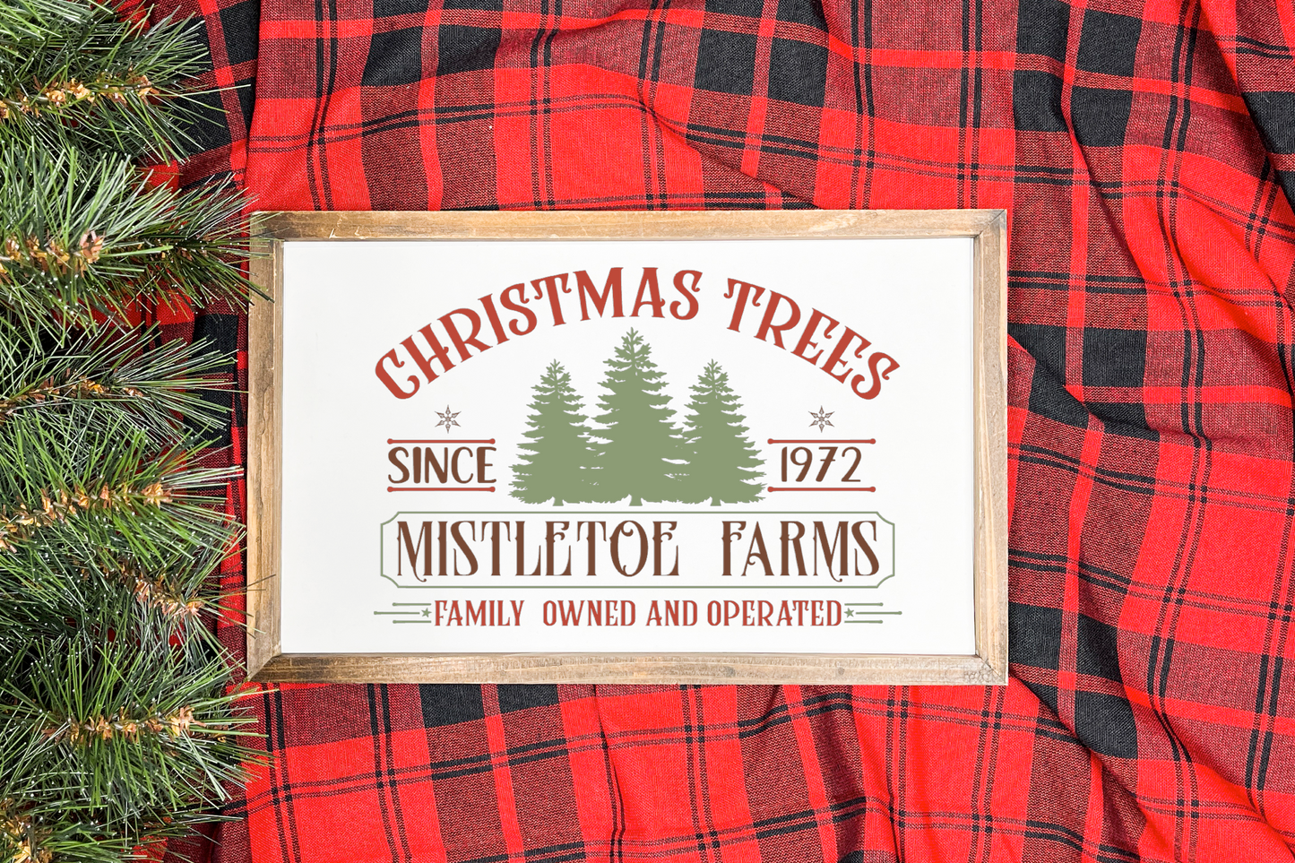 Paint Your Own Christmas-Themed Sign: A Festive DIY Workshop