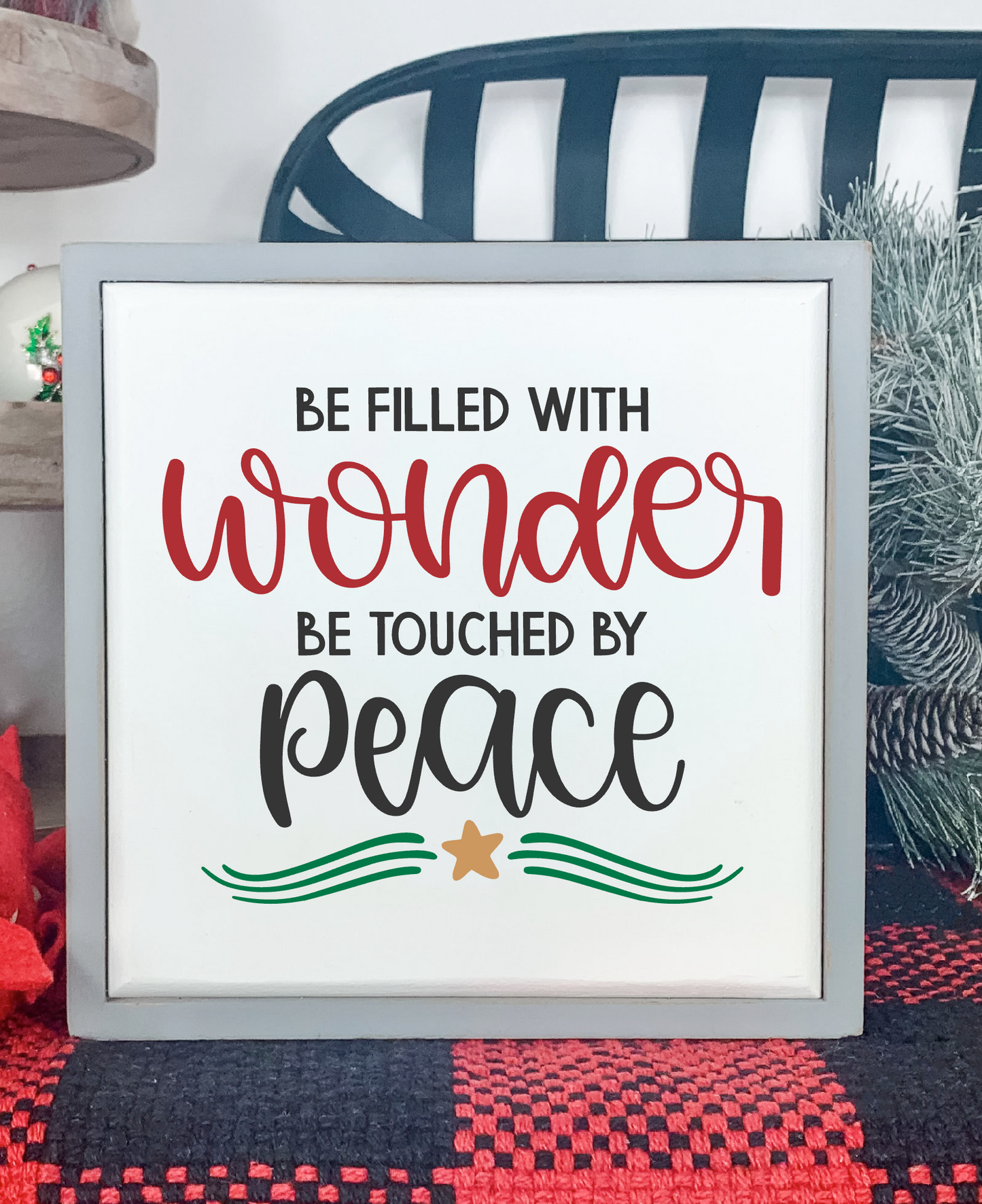 Paint Your Own Christmas-Themed Sign: A Festive DIY Workshop