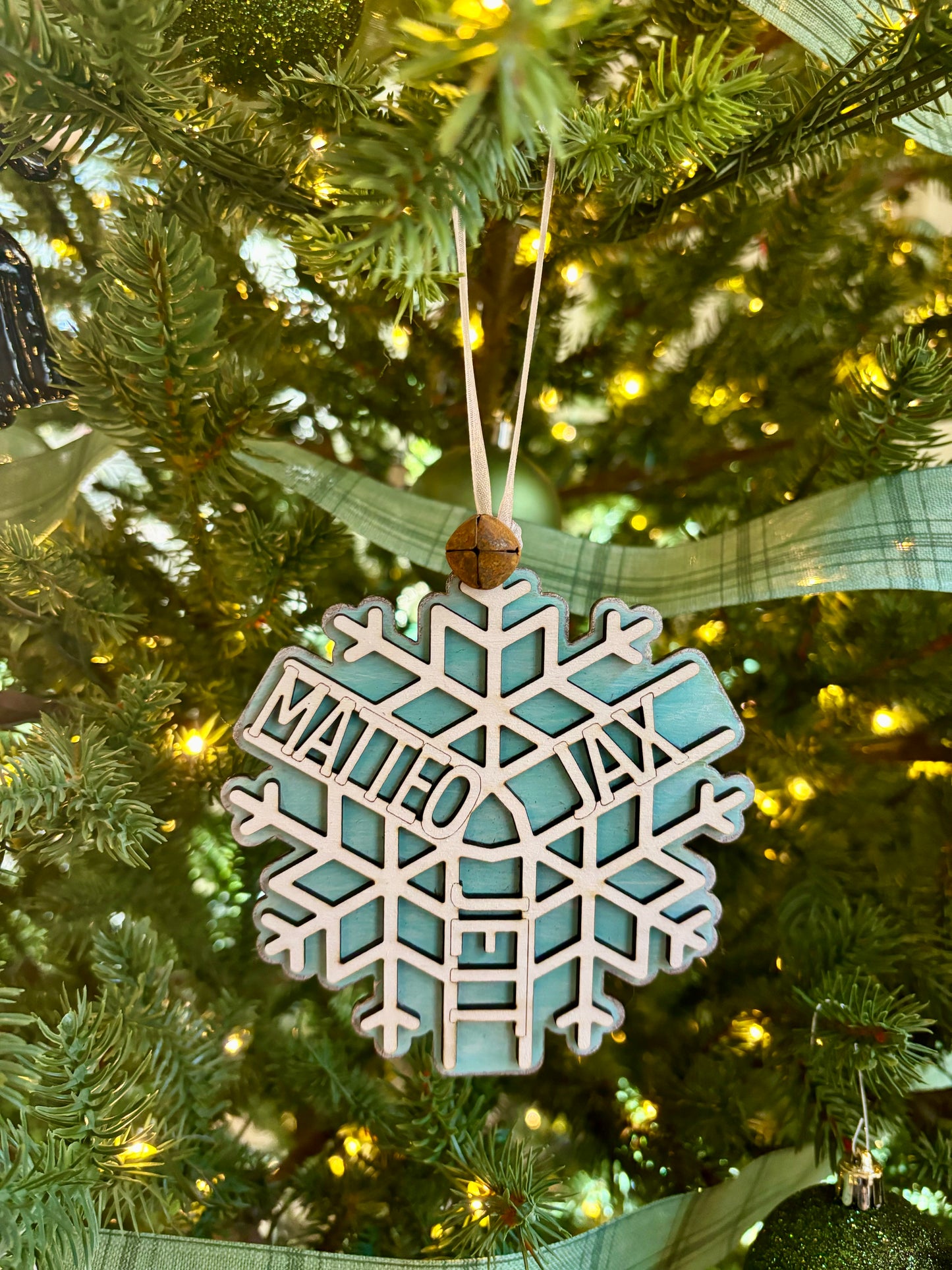 Personalized Family Christmas Ornaments - Snowflakes